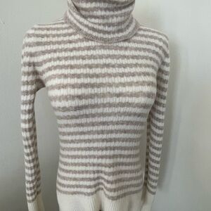 Banana Republic XS Striped Turtleneck Sweater - Cream and Tan